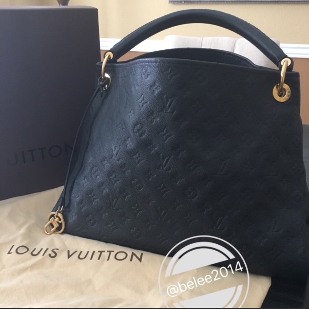 🎉🎊SOLD🎀 Louis Vuitton Artsy Empreinte mm